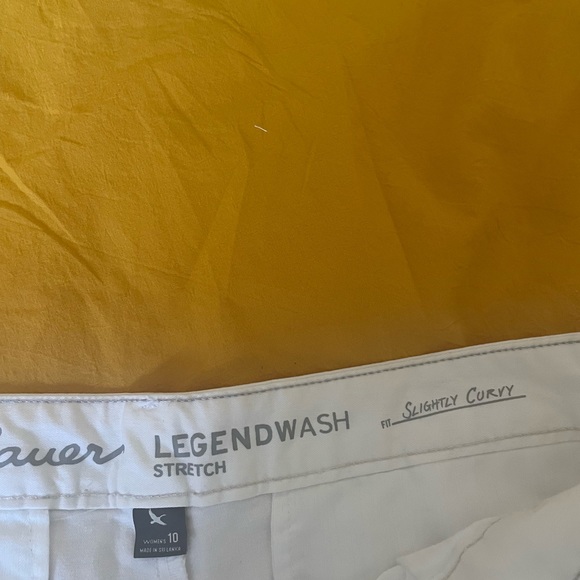 Eddie Bauer Legend Wash shorts size 10 white - Picture 3 of 3